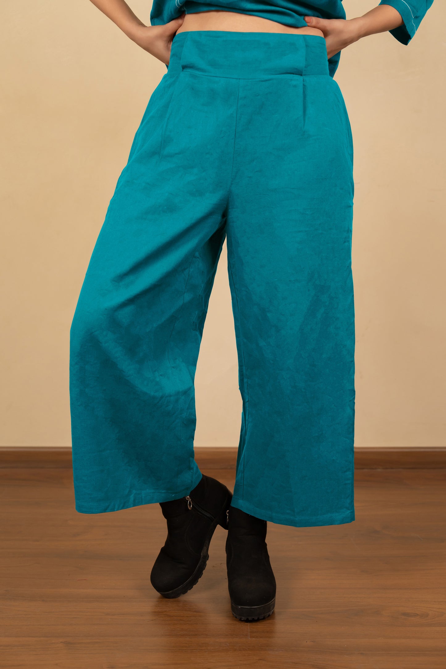 Women's Elegant Pure Cotton Thread Embroidery Co-Ord Set