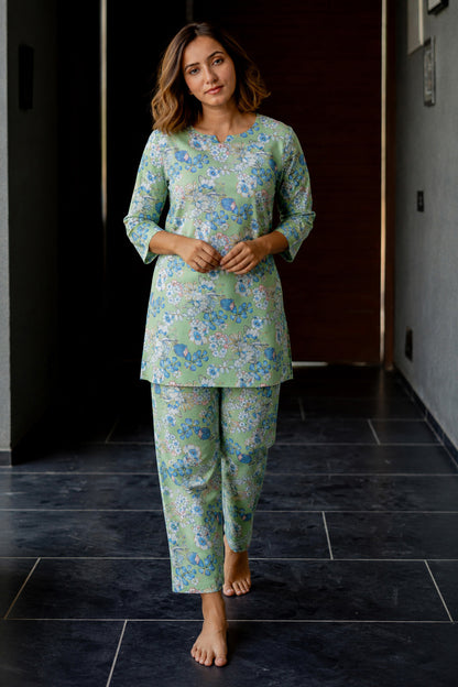 Trendy Floral Printed Lounge Night Suit Set