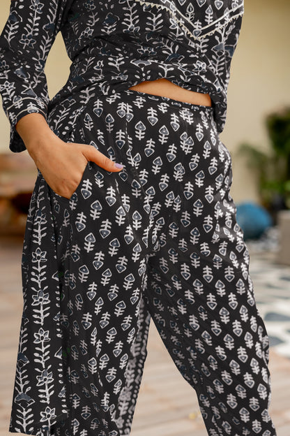 Trendy Cotton Batik Print Kurta Set with dupatta