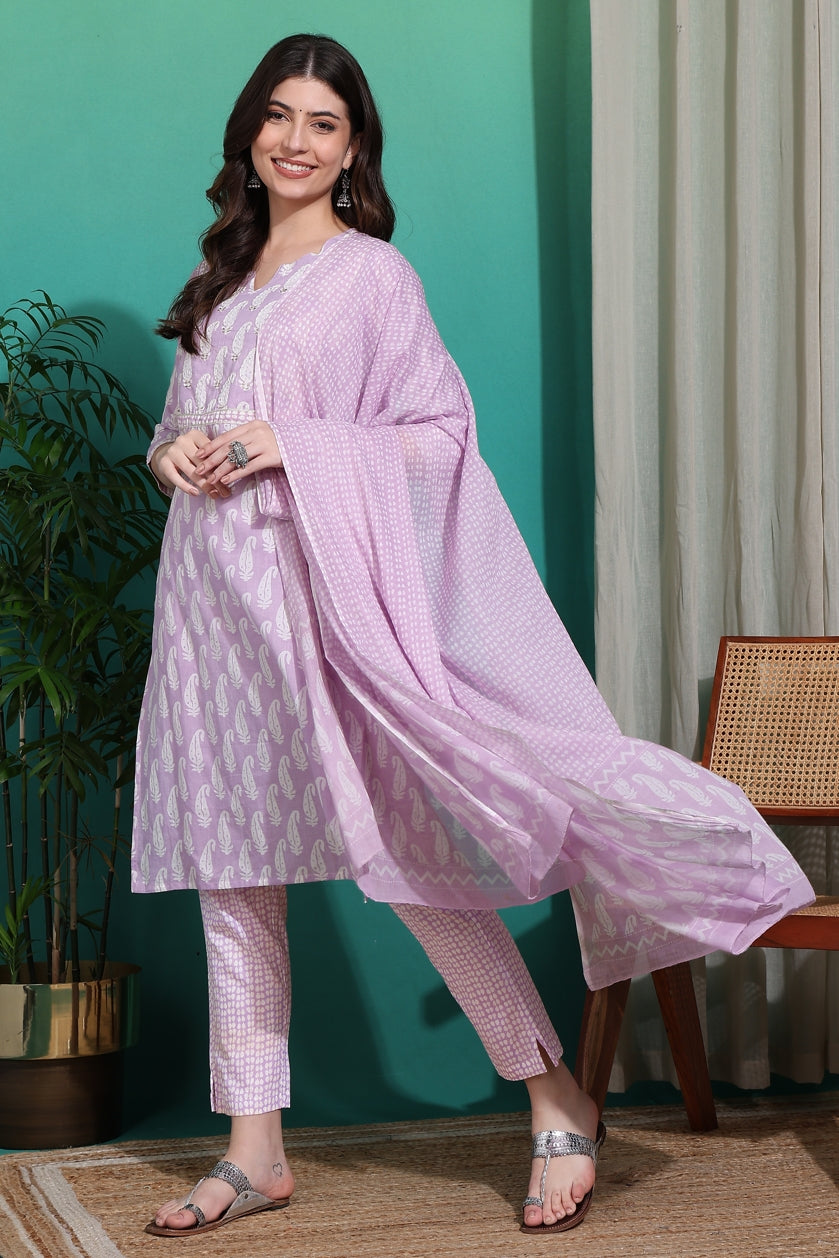 Beautiful Women Pure Cotton Paisley Print Kurta Set