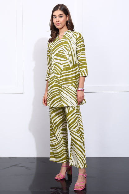 Stylish Stripes Print Cotton Co-Ord Set