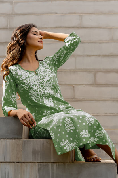 Women's Embroidered Work Solid Straight Kurta With Plazzo Set