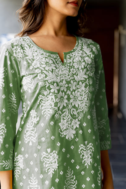 Women's Embroidered Work Solid Straight Kurta With Plazzo Set