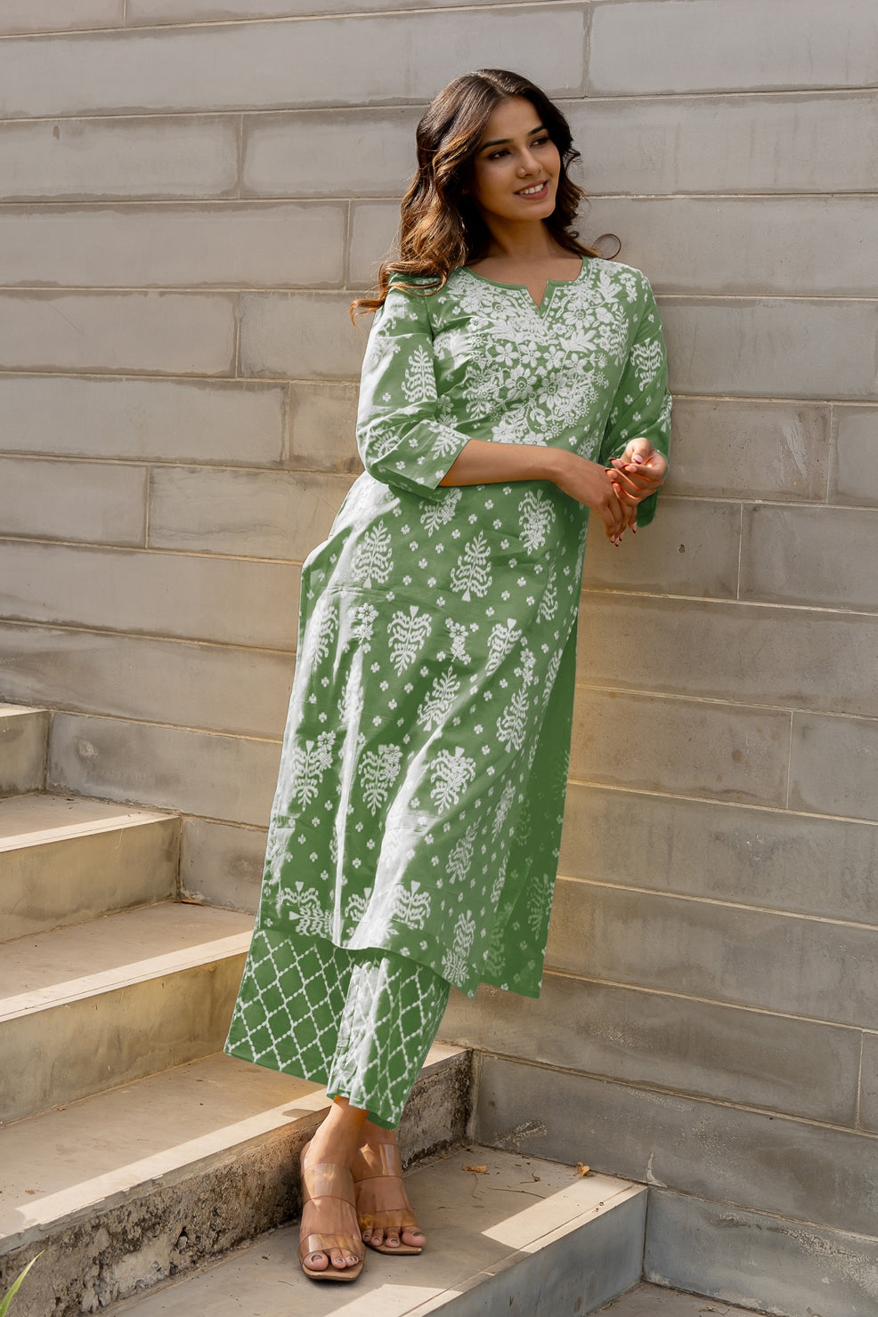 Women's Embroidered Work Solid Straight Kurta With Plazzo Set