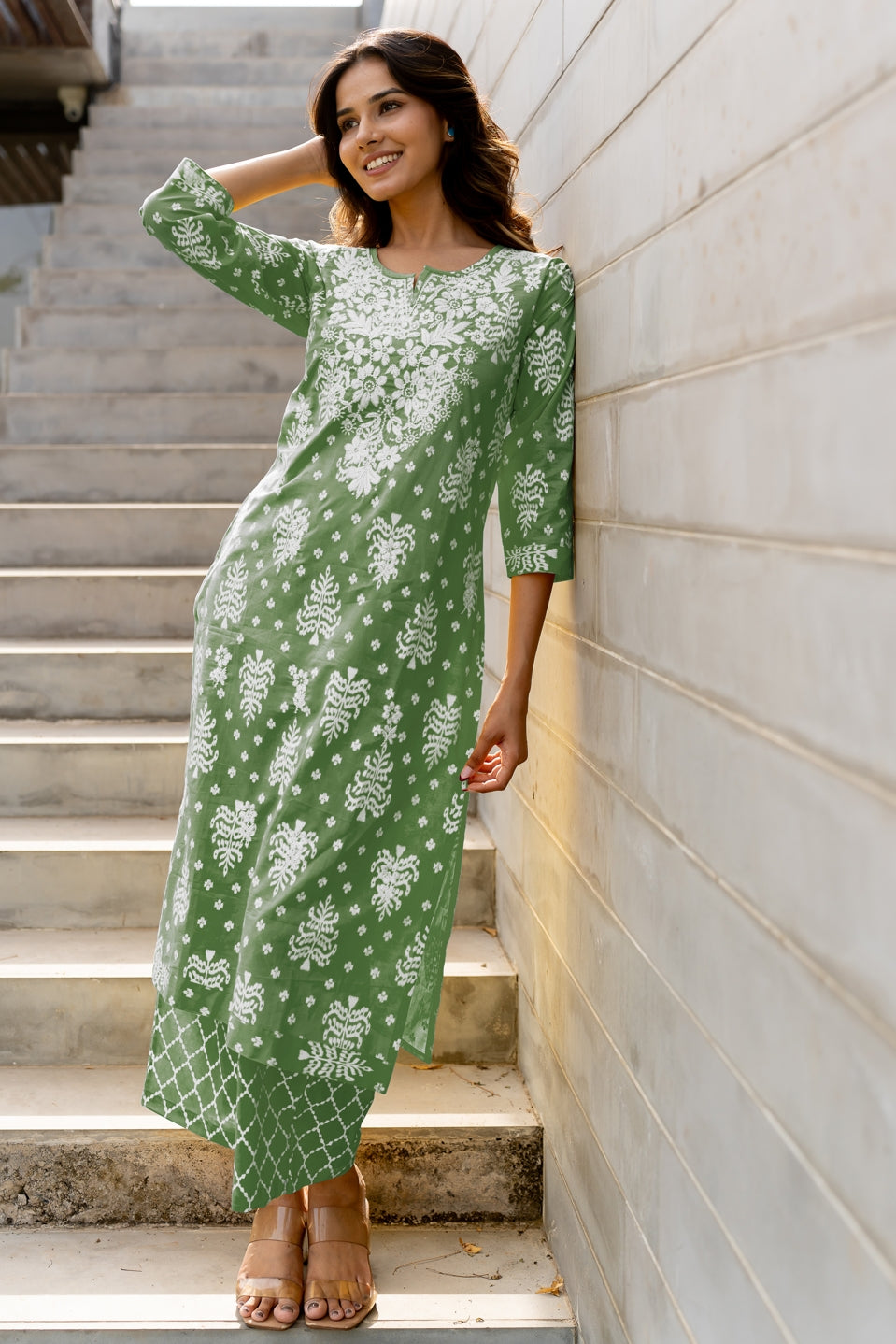 Women's Embroidered Work Solid Straight Kurta With Plazzo Set