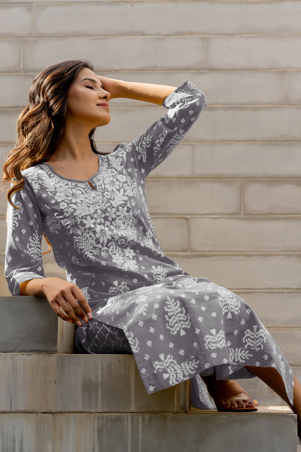 Women's Embroidered Work Solid Straight Kurta With Plazzo Set