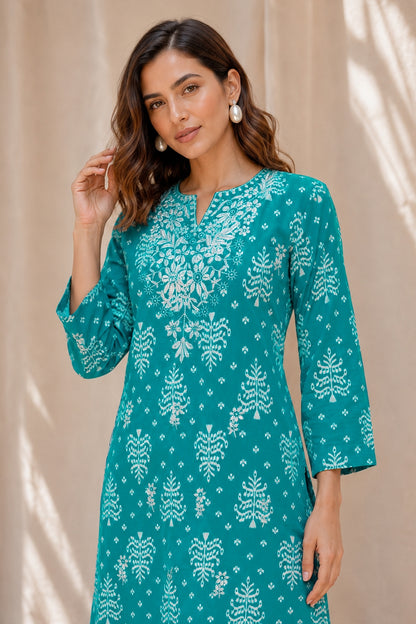 Women's Embroidered Work Solid Straight Kurta With Plazzo Set
