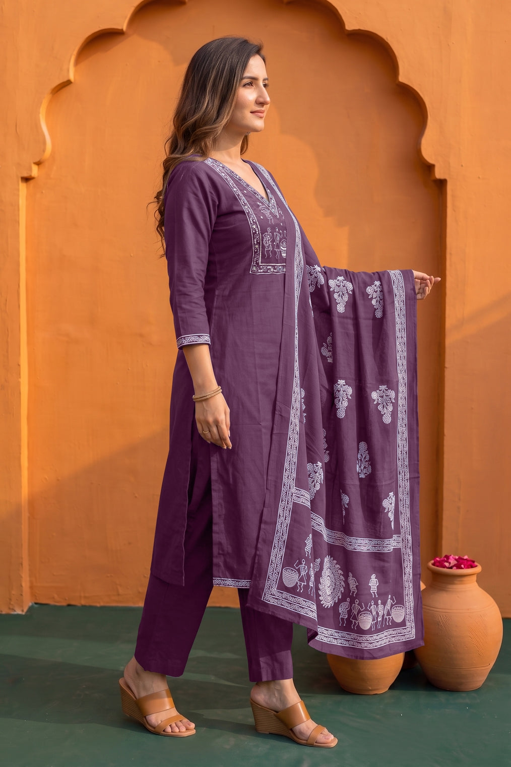 Fancy Warli Print Kurta Pant Dupatta Set with V-Neck Pipe Bead Handwork