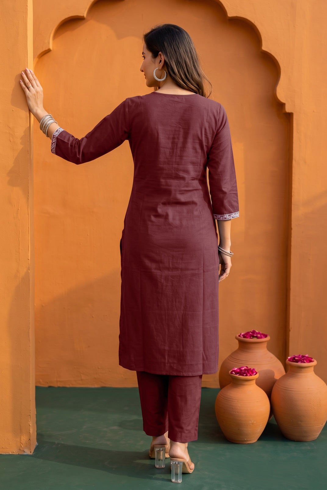 Fancy Warli Print Kurta Pant Dupatta Set with V-Neck Pipe Bead Handwork