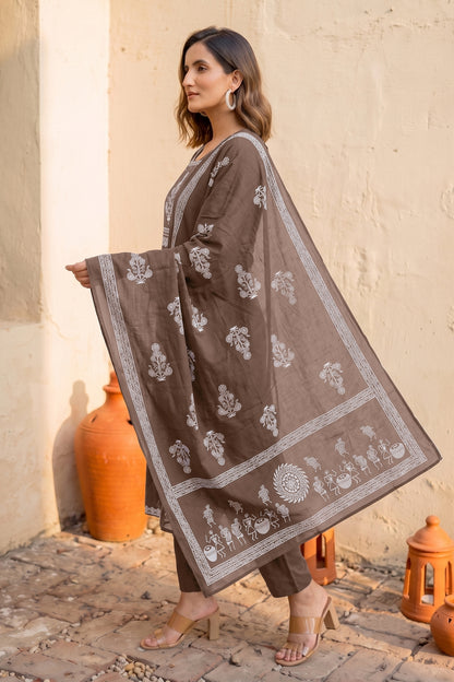 Trendy Block Print Kurta Set with Cutdana Work