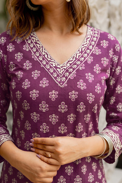 Women Magenta Batik Block Print Pure Cotton Top with Bottom & Dupatta Set