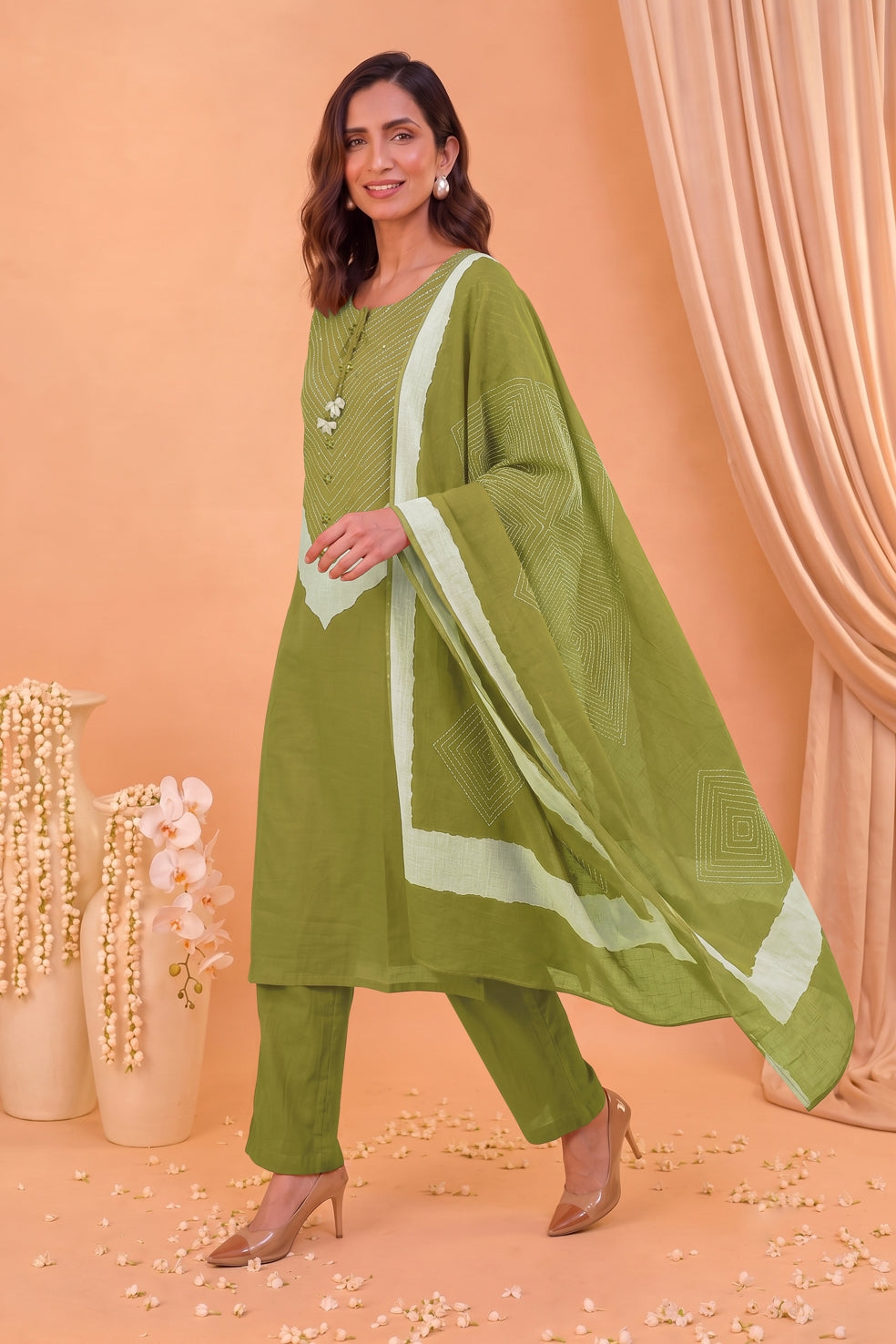 Traditional Bandhani Print Kurta Set with Embellished Neckline