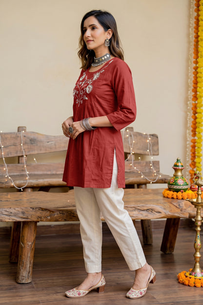 Elegant Pure Cotton Threadwork Empire Tunic Top