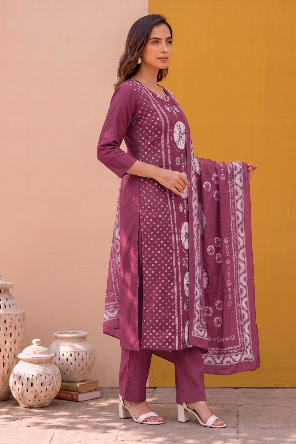Traditional Tie & Dye Printed Kurta Set with Mirror Work