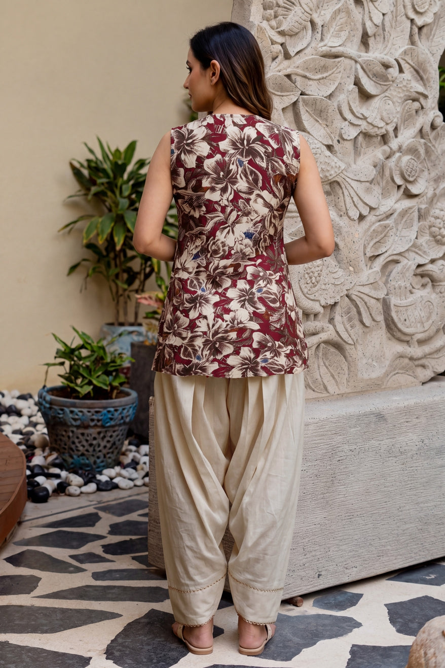 Glamorous Floral Foil Print Rayon Farsi Suit Set with Trendy Notch Neck & Lace Work