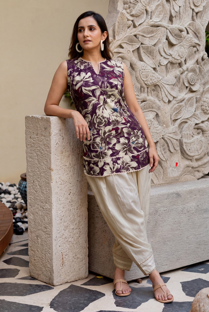 Glamorous Floral Foil Print Rayon Farsi Suit Set with Trendy Notch Neck & Lace Work