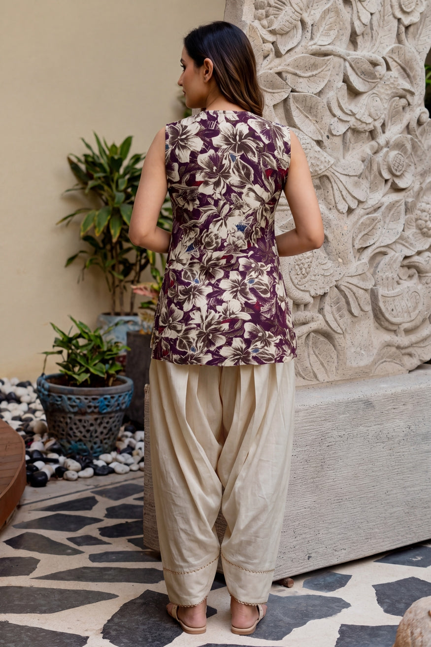 Glamorous Floral Foil Print Rayon Farsi Suit Set with Trendy Notch Neck & Lace Work