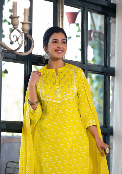 Women’s Floral Printed Kurta Pant Dupatta Set with Sequin & Gotta Patti Lace Work